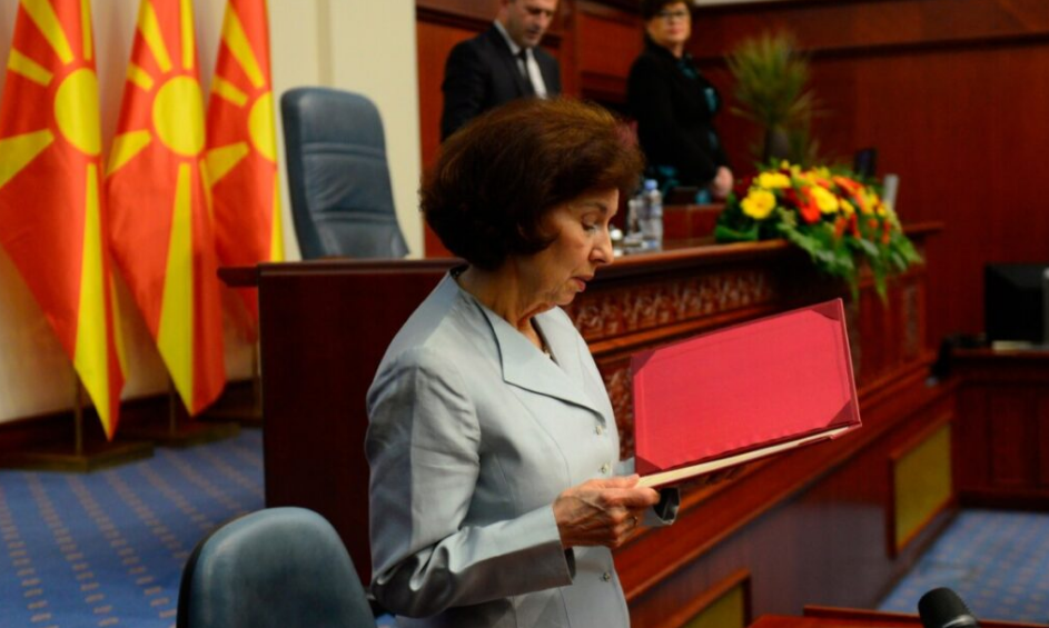 Presidenca  Presidentja maqedonase ka të drejtë të përdorë emrin Maqedoni  betimi solemn është nënshkruar duke përdorur emrin kushtetues