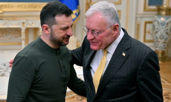 Emisari i Trumpit e quan Zelenskyn lider i guximshëm lufte  thotë se pati bisedime pozitive me të