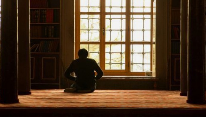 Besimtarët musliman nisën sot ditën e parë të Ramazanit