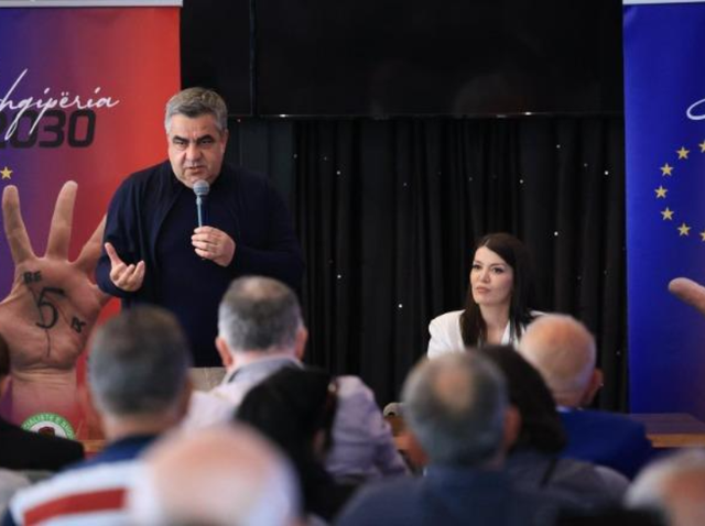 Ish kryetarja e gruas së PL shfaqet krah Blendi Gonxhes  Bashkë për Tiranën 