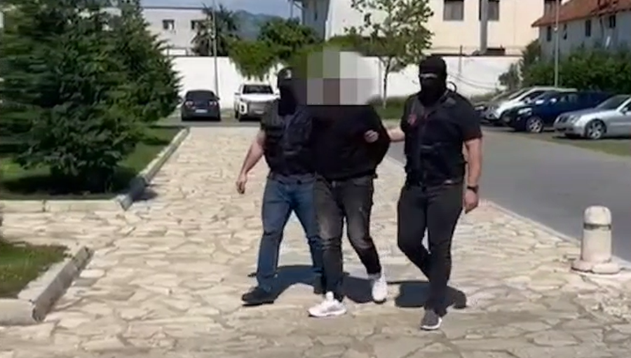 Kërkohej në Spanjë për kultivim kanabisi  arrestohet 28 vjeçari në Shkodër