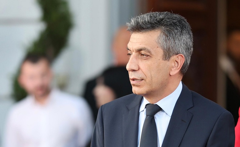 Mexhiti  Largojmë bixhozin nga shkollat  mbrojmë rininë