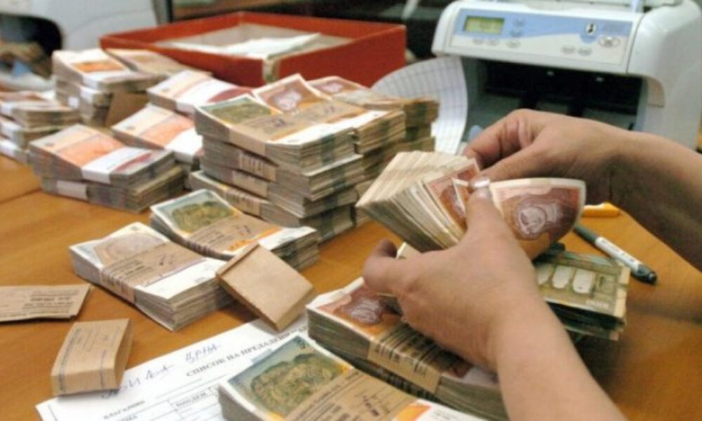 Qeveria po shqyrton mundësinë për rritje lineare të pensioneve për 2 000 denarë  1 000 në vjeshtë dhe 1 000 në pranverë
