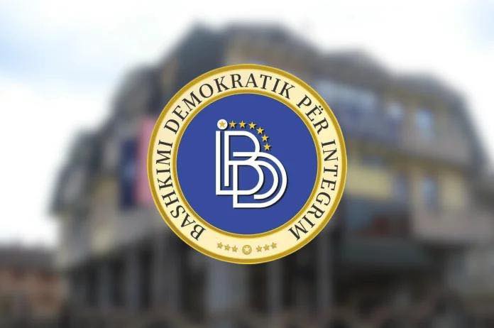 bdi-stoilkoviqi-ka-shnderruar-ministrine-ne-instrument-diskriminimi-largon-7-shqiptare-nga-puna