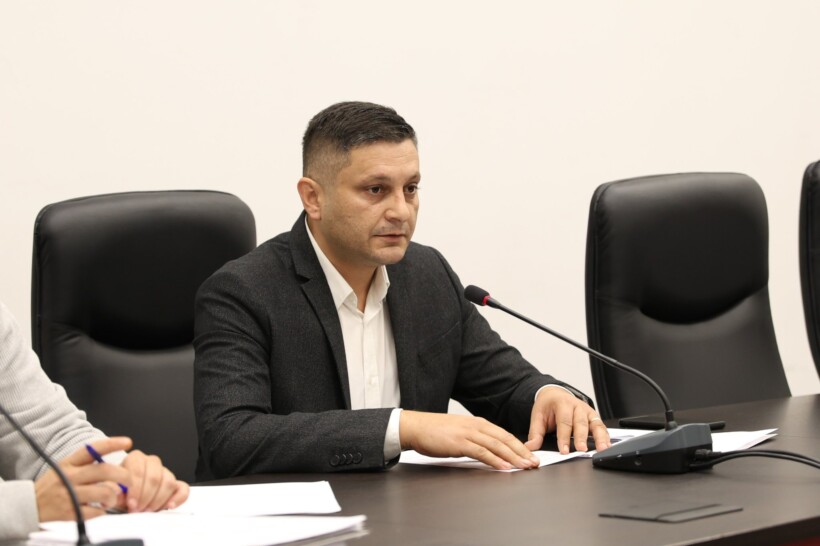 jusuf-abduli-kryetar-i-ri-i-keshillit-te-komunes-se-tetoves