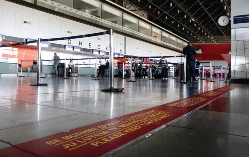 mjegulla-shkaktoi-vonesa-dhe-anulim-te-fluturimit-ne-aeroportin-e-shkupit