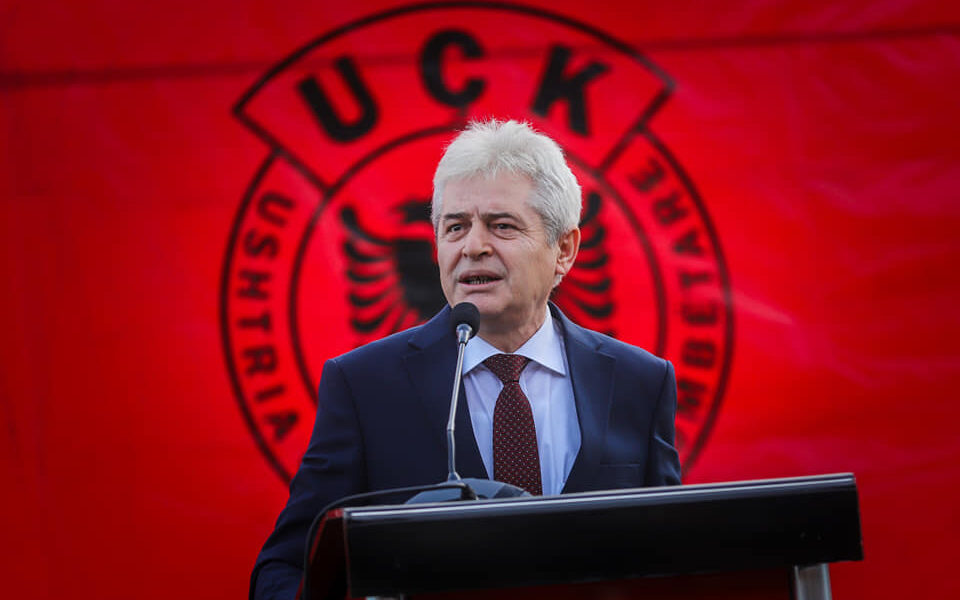 Ali Ahmeti në mbështetje ndaj ish krerëve të UÇK së  Gjykata po gjykon mbi shpifjet e Serbisë të sajuara nga Rusia