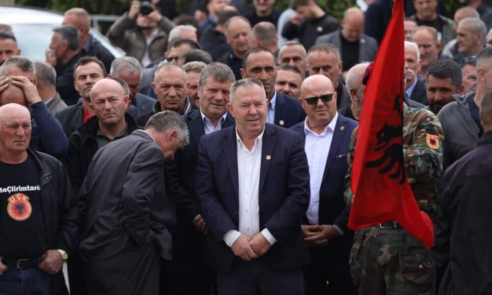 gucati-para-keshillit-te-evropes-kerkoni-falje-per-padrejtesine-ndaj-uck-se-rezoluta-e-dick-martyt-duhet-te-varroset-me-autorin-e-saj