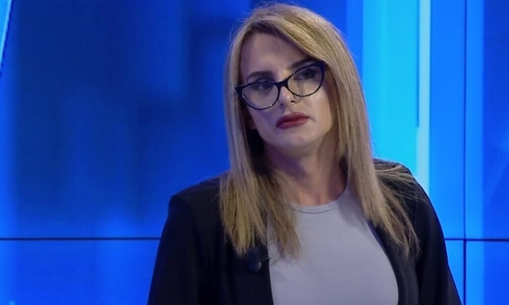 ka-dy-gjini-transgjinorja-ne-gjendje-civile-jam-mashkull-duhet-nje-hapesire-ligjore-per-ne