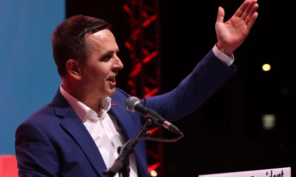 kreu-i-tetoves-shpalos-itinerarin-e-aktiviteteve-me-rastin-e-festave-te-nentorit