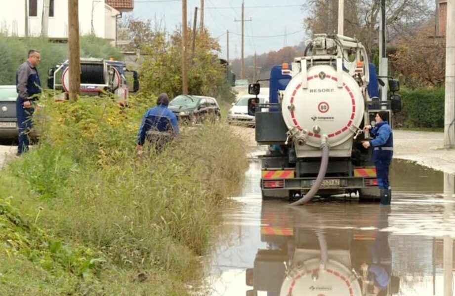 Fshati Rashçe nën ujë  banorët kërkojnë zgjidhje për Vardarin