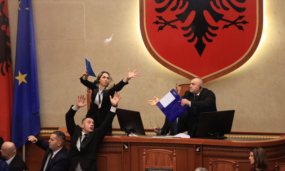 Gjyqi etik socialist  dënime dhe falje për opozitën