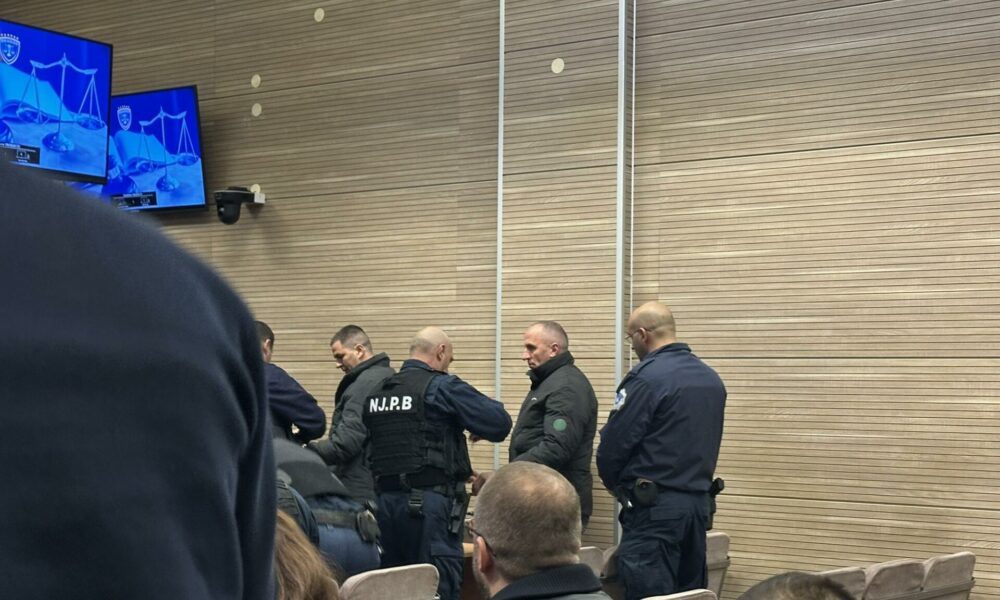 mbrojtja-kerkon-perjashtimin-e-prokurorit-nderpritet-seanca-ndaj-te-akuzuarve-per-sulmin-terr-orist-ne-iber-lepenc