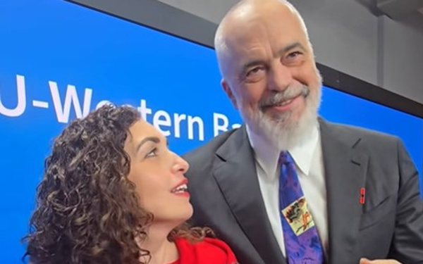 E ku ka marrë të tilla vlerësime në publik Vjosa Osmani   