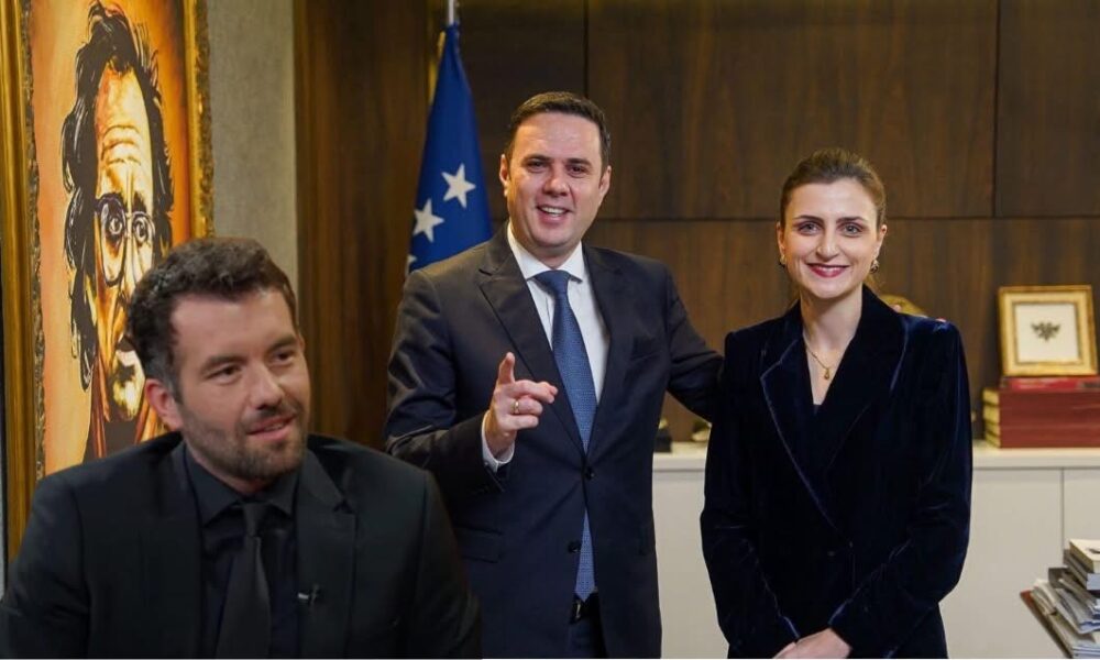  Analfabete  komisar   Rron Gjinovci dhe Janina Ymeri e LDK së i  mëshojnë  njëri tjetrit nga distanca