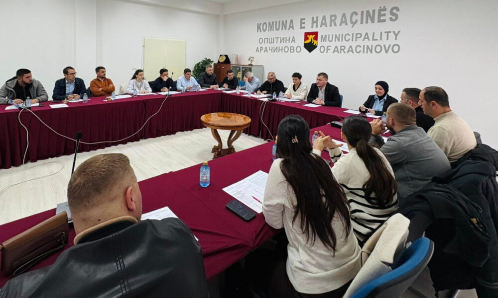 Komuna e Haraçinës shlyen borxhet e familjeve të dëshmorëve dhe i liron nga pagesa e shërbimeve komunale