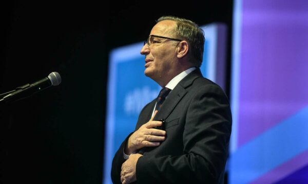 Bedri Hamza u bën thirrje qytetarëve  Dilni dhe votoni për stabilitetin  bashkimin dhe të ardhmen e Kosovës  VIDEO 