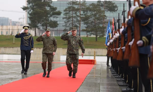 bashkepunimi-kosove-shqiperi-komandanti-i-fsk-se-e-pret-shefin-e-shtabit-te-forcave-te-armatosura-te-republikes-se-shqiperise