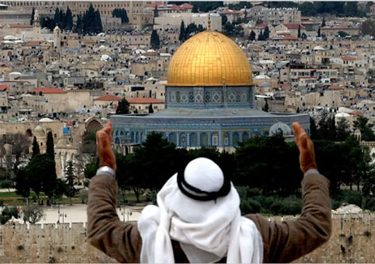 Thirrja zëfortë e një mendimtari  O muslimanë  ç prisni nga hebrenjtë nazistë  