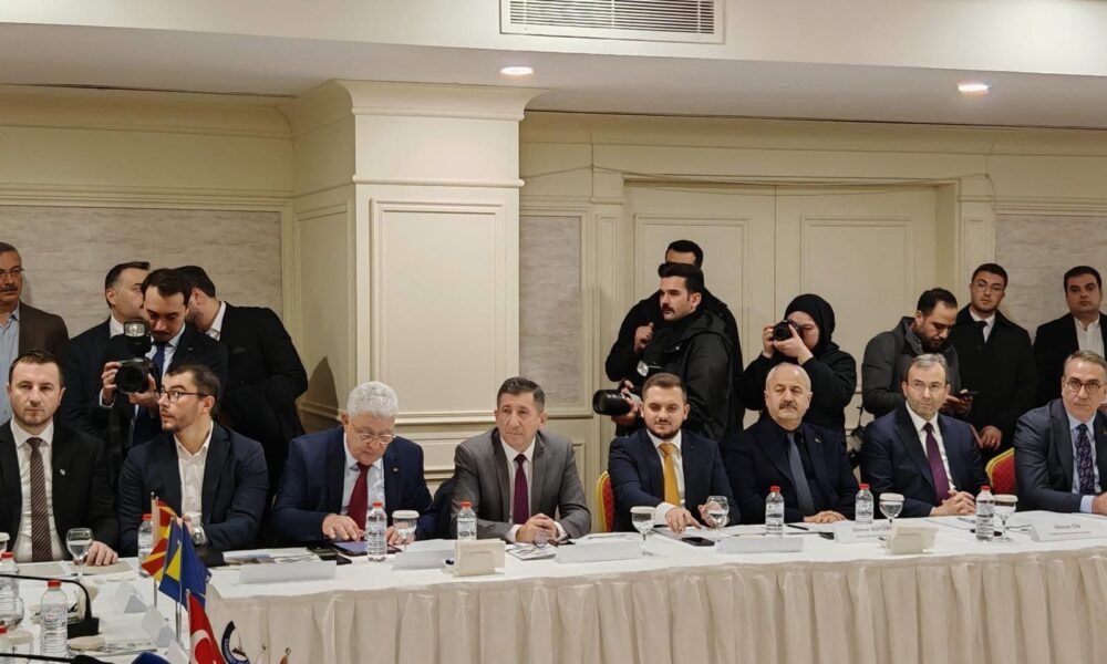 Albi Qamili përfaqëson Tetovën në Bordin Drejtues të Unionit të Komunave të Botës Turke  Bashkërisht do ta rindërtojmë Kullën e Sahatit në Tetovë