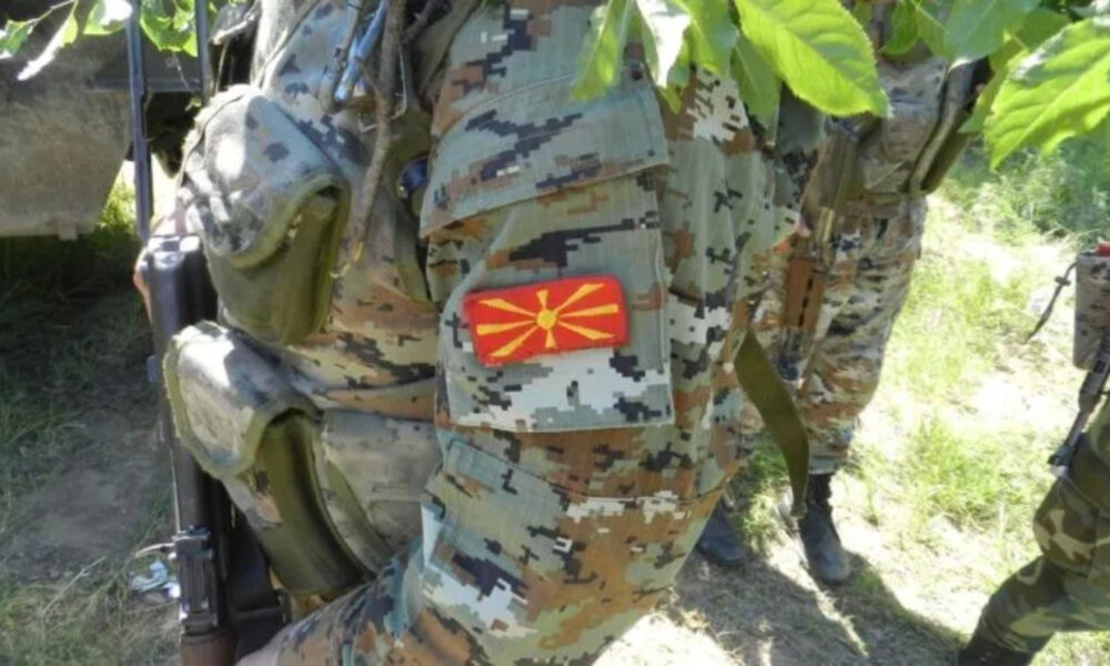 Maqedoni  ministri i Mbrojtjes mbështet shërbimin e detyrueshëm ushtarak