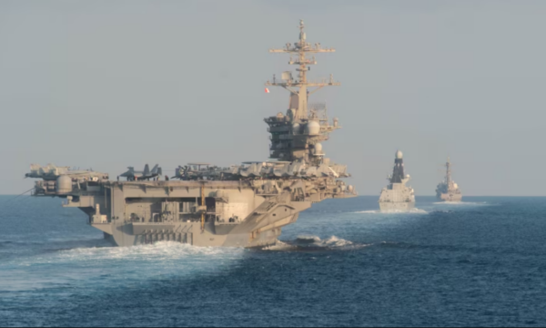 Luftanijet amerikane arrijnë në Lindjen e Mesme  Trump thotë se Irani dëshiron të bisedojë