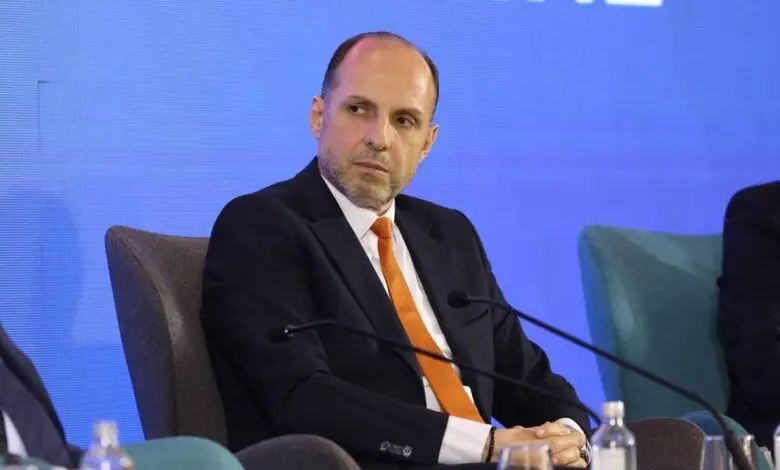 Ibrahimi   Varrimi pa ceremoni fetare   patologji antifetare e njëjtë me atë të komunizmit enverist