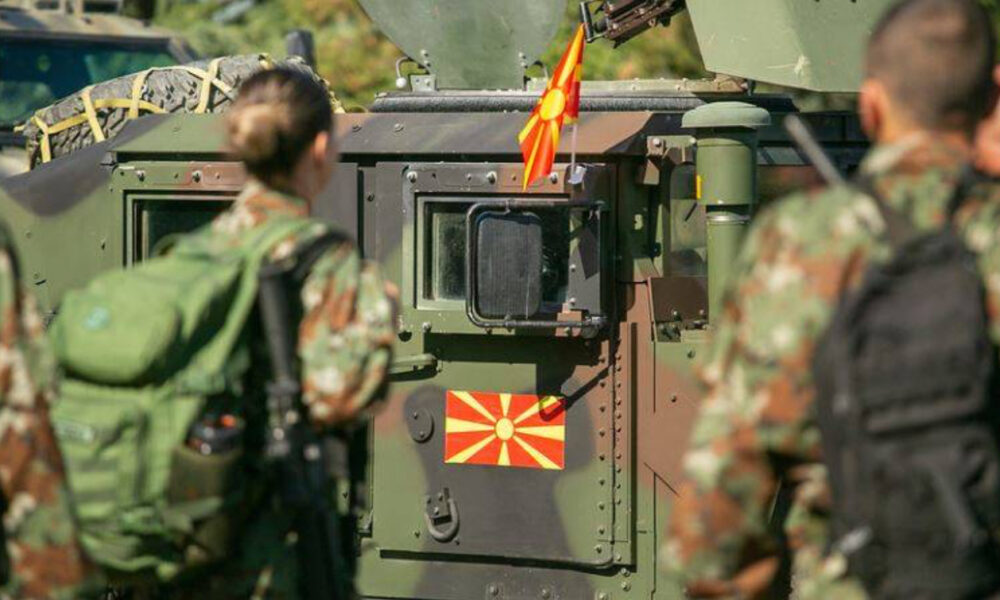 Ministria e Mbrojtjes i publikoi shumat   Sa janë pagat e ushtarëve  