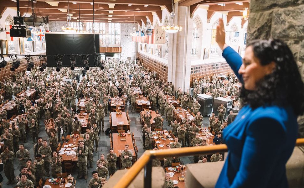  Në mes të Ushtrisë më të fuqishme në botë   Osmani shpërndan pamje nga West Point  VIDEO 