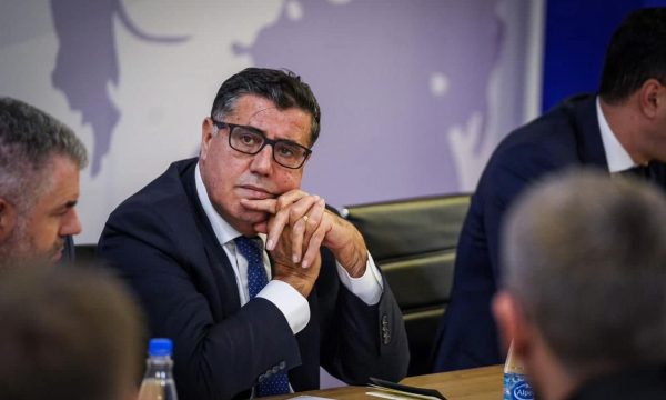 haziri-thote-se-pervoja-nga-e-kaluara-me-vv-ne-dhe-pdk-ne-nuk-ua-lejoi-nje-bashkepunim-te-ri