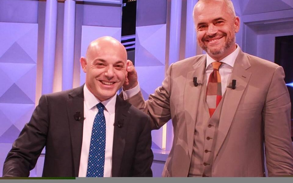 Si duhet lexuar  kacafytja  Rama Fevziu 