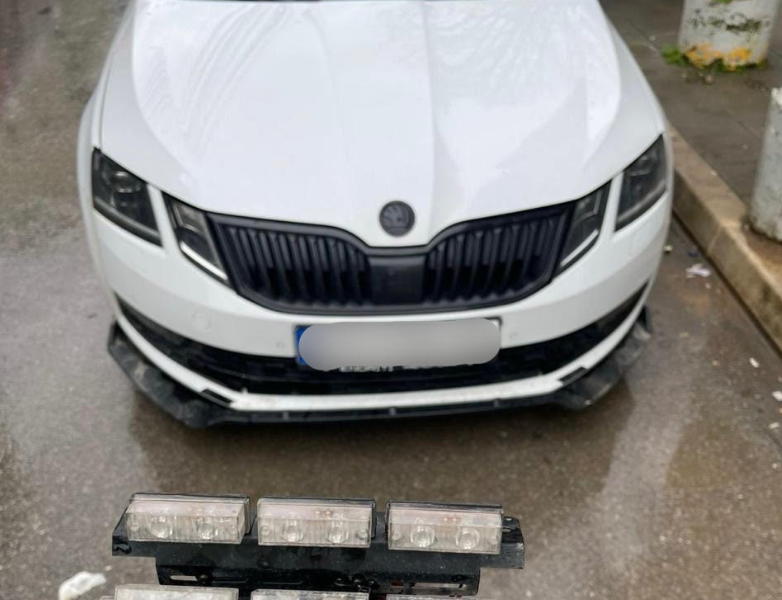 gjobitet-me-500-euro-dhe-i-merret-patenta-shoferit-ne-prishtine-qe-po-voziste-me-drita-rotative