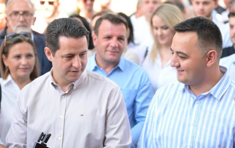 valbon-limani-takim-me-banoret-e-lagjeve-pitarnica-dhe-hekurudha-premton-investime-dhe-zhvillim