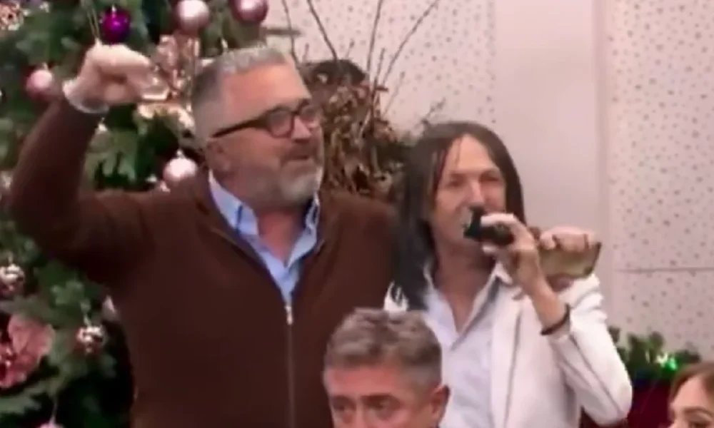 Ja me ç këngë festojnë serbët festat e tyre fetare