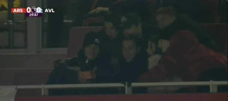 Dua Lipa shfaqet në stadiumin e Arsenalit  por cilën skuadër mbështet këngëtarja e famshme 