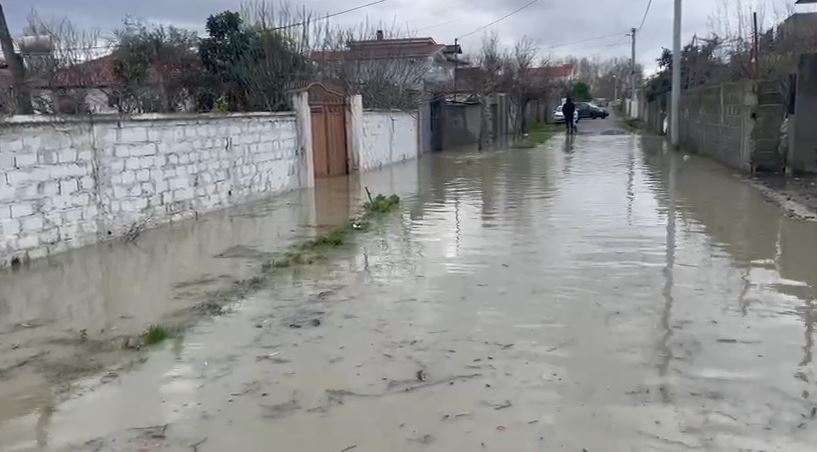 Alarm nga moti në Gjirokastër  Evakuohen 10 familje