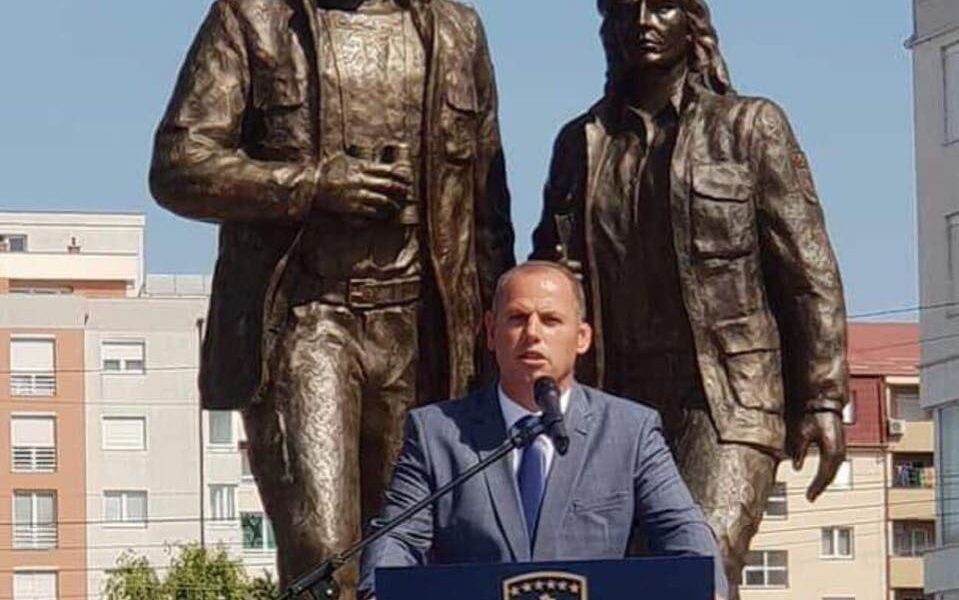 Ky është raporti i përmendur në Hagë ku u lakua emri i Fehmi Lladrovci   reagimi i Ramiz Lladrovcit që e hedh poshtë