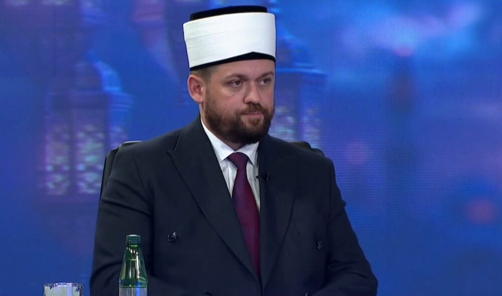  Shqiptarinë e kemi bashkë   imami Maliqi për fetë e tjera  Dallimet janë vlera  jemi një gjak  një komb