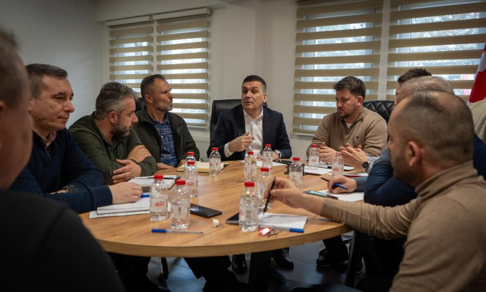 vershimet-ne-saraj-hoxha-do-te-zbatojme-projektin-per-rregullimin-e-lumit-te-thate-ne-nje-gjatesi-prej-13-km