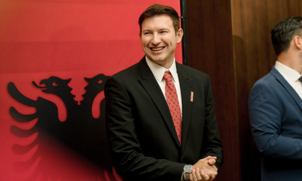 Meidani reagon pas kritikave të Kasamit dhe Mexhitit  Ne nuk bëjmë politikë ditore  por shtetërore