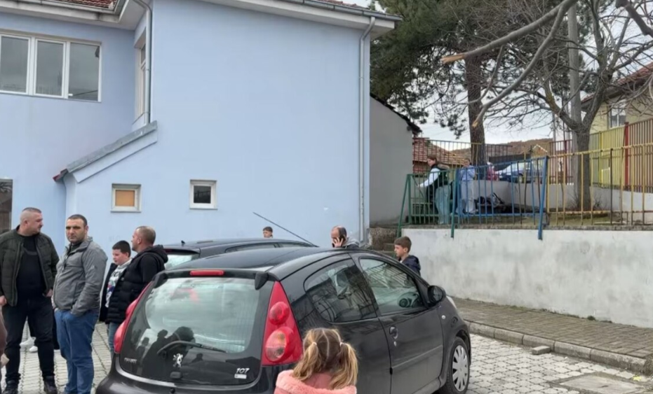 Ndërpritet bojkoti i mësimit në Vaksincë  Suspendohet arsimtarja deri në ekzaminimet mjekësore