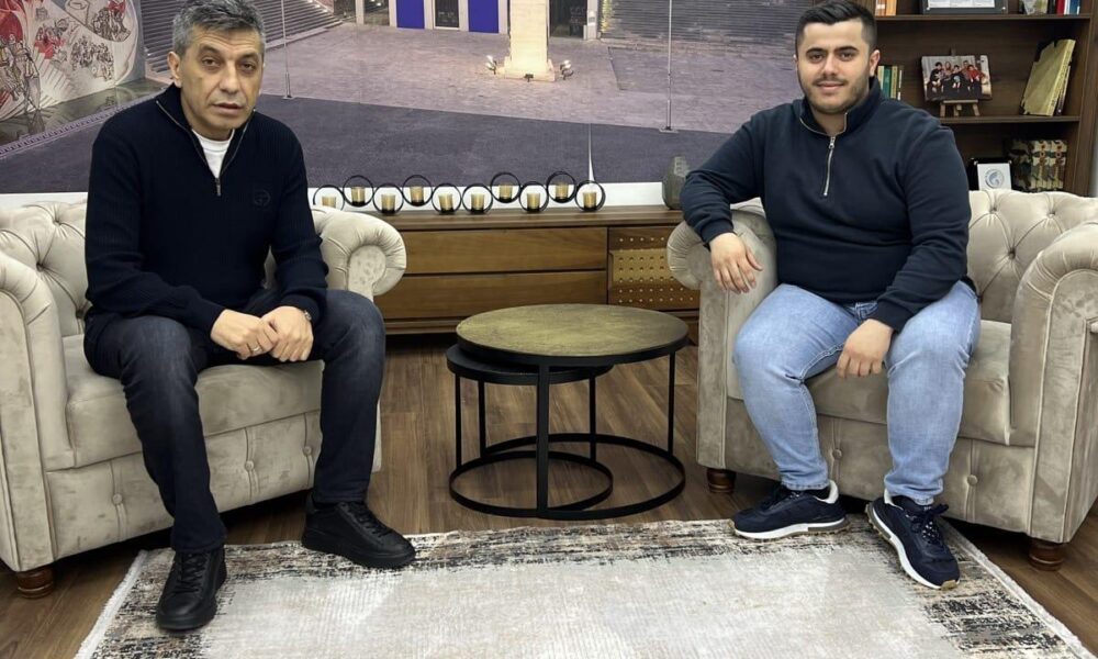 besnik-dernjani-i-bashkohet-levizjes-demokratike-rritet-mbeshtetja-e-te-rinjve-ne-cair