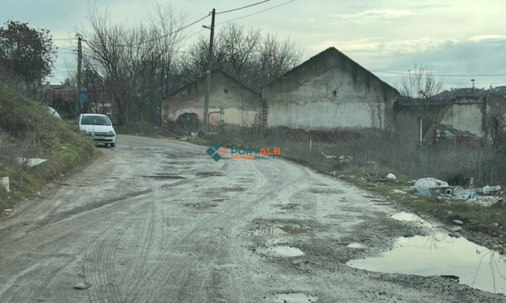 Kumanova në baltë  Banorët e  Done Bozhinov  të bllokuar  komuna i lë jashtë programit vjetor