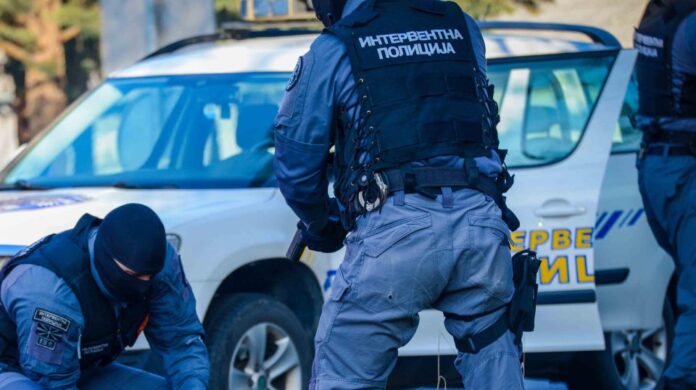 aksion-i-gjere-policor-ne-tetove-dhe-gostivar-arrestohen-7-persona-dhe-konfiskohen-7-mjete-motorike