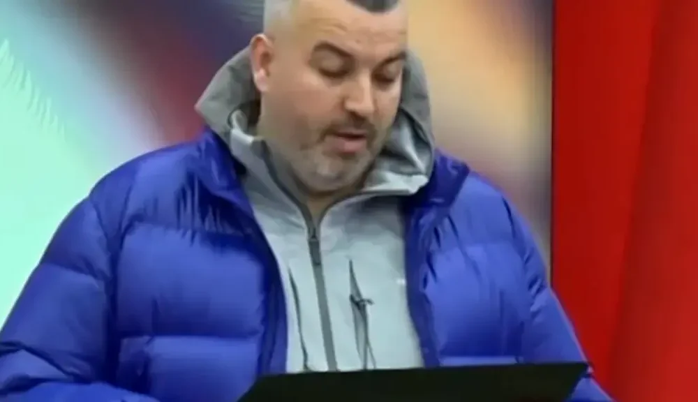 Rogerti lexon vendimin e rëndë të zarfit të zi i cili shokoj banorët