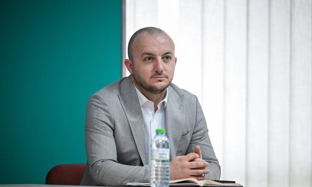 Hoxha  Mbi 585 mijë fidanë të mbjellë në 2025  këtë vit planifikohen edhe 525 mijë të rinj