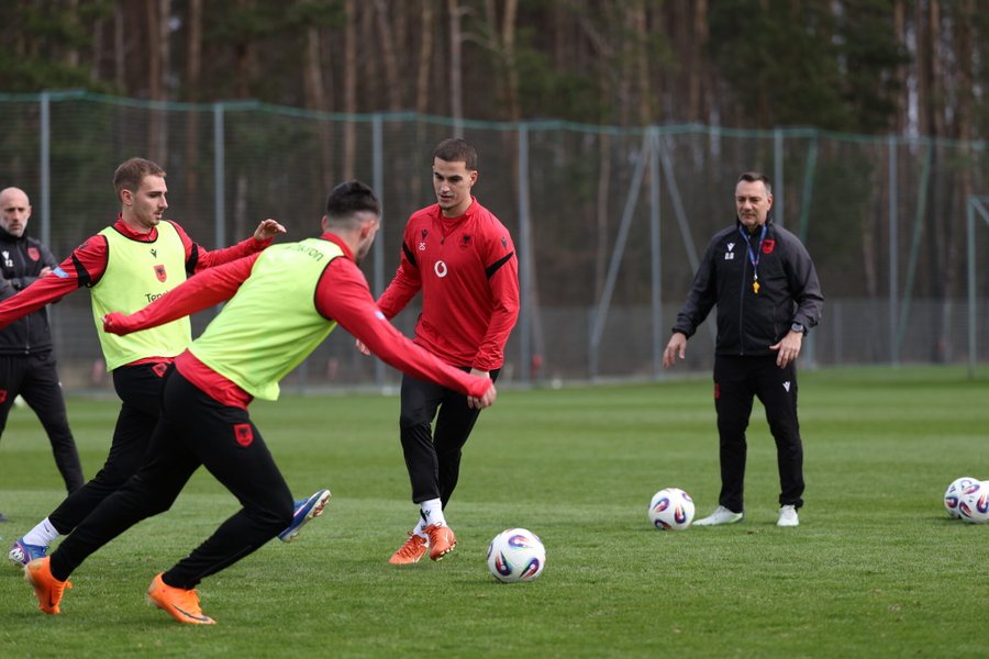 shqiperia-perballet-me-ukrainen-pas-disfates-ne-varshave-dalin-ne-shitje-biletat