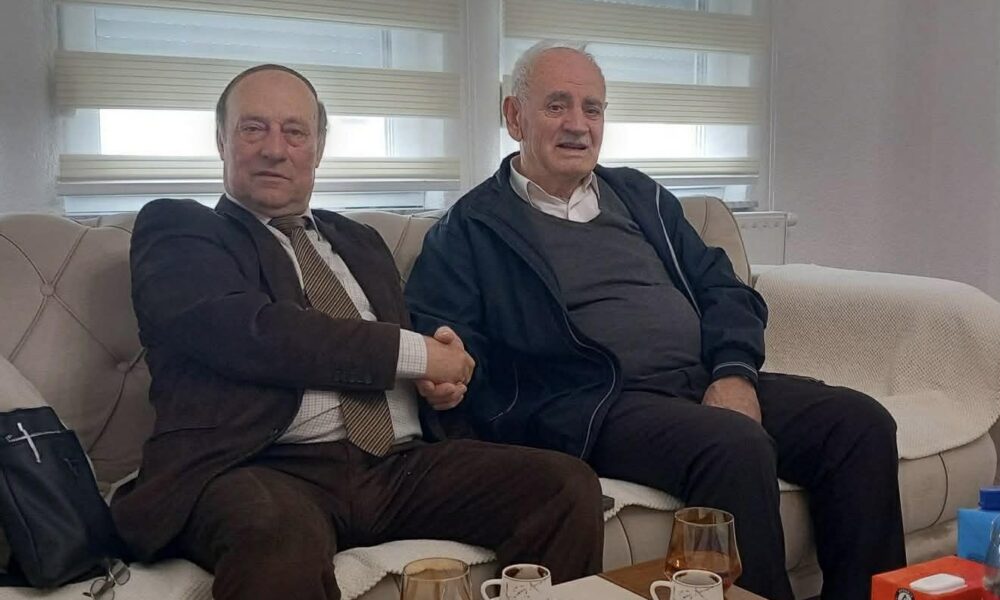 Ambasadori Iljazi për Bajram e vizitoi Nevzat Halilin  kreun partisë së parë shqiptare  PPD së