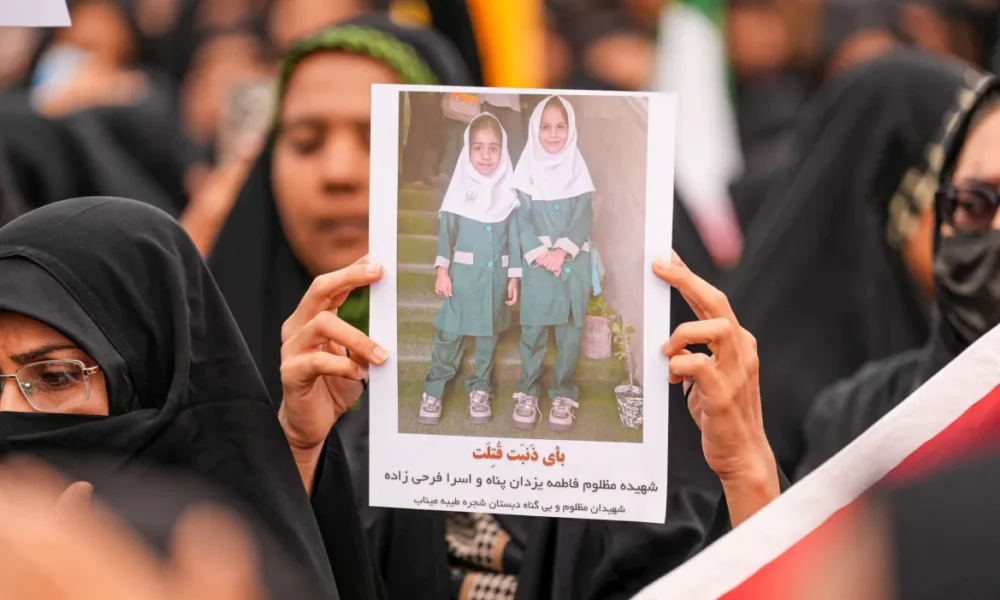 Hetim mbi sulmin e tmerrshëm ajror në shkollën e vajzave në Iran