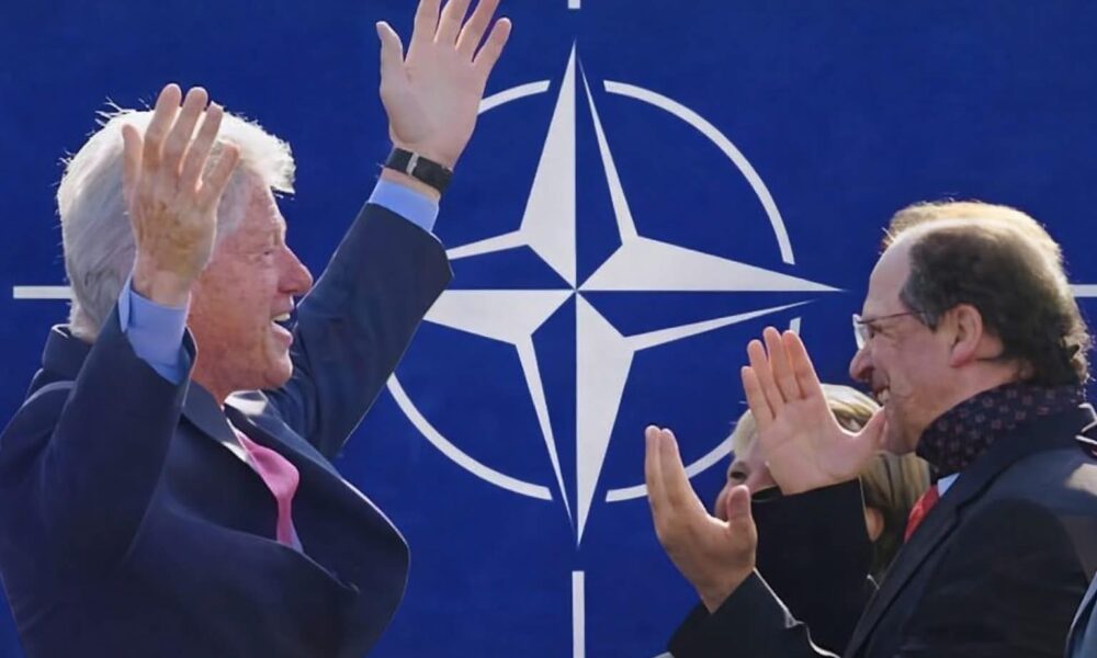 Hoti  27 vite më parë  bota nuk qëndroi në heshtje